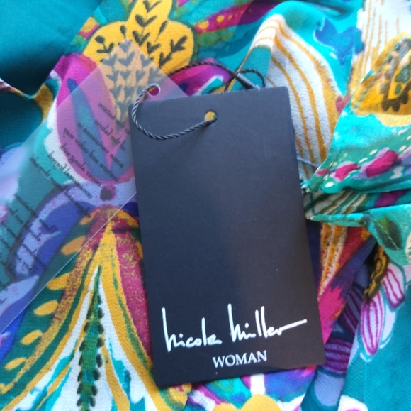 Nicole Miller Ladies Long-sleeved Floral Top - Picture 9 of 9